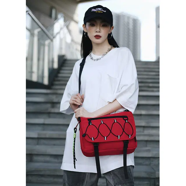 醇龙 时尚休闲原宿工装风 尼龙布 斜挎包 男女同款情侣款 红/卡其/黑/白