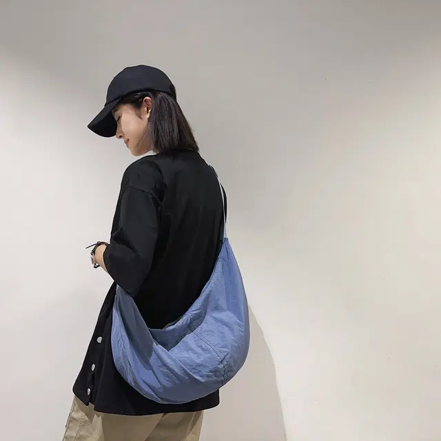醇龙 轻便休闲简约纯色 尼龙 斜挎包 男女同款情侣款 多色
