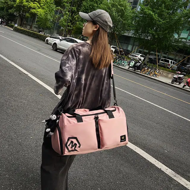 醇龙 多口袋 大容量 干湿分离 尼龙布 单肩斜挎旅行包 常规 男女同款情侣款 黑/卡其/粉/黄/红/青绿/蓝/军绿