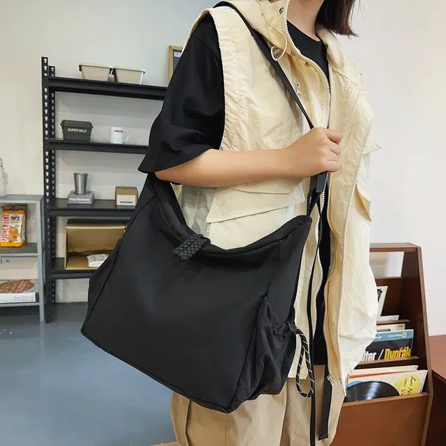 醇龙 时尚百搭纯色 尼龙 斜挎包 男女同款情侣款 多色