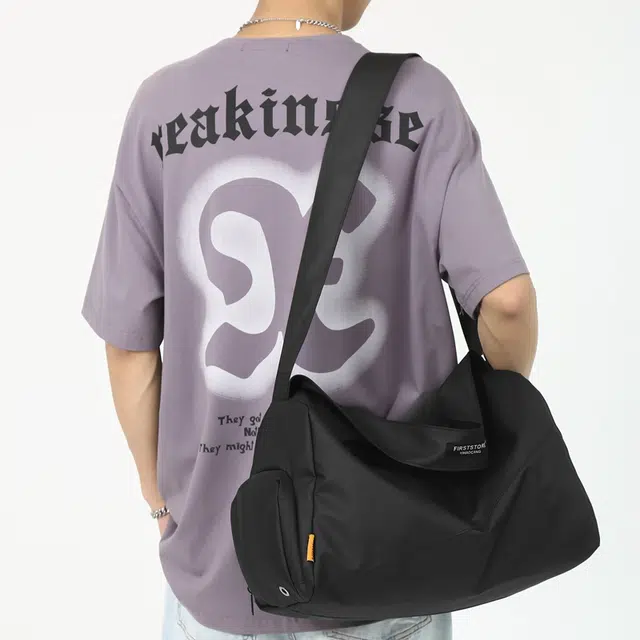 茵初 收纳袋运动健身包游泳包行李包短途旅行包 覆膜牛津布 单肩斜挎手提包 常规 男女同款情侣款 多色