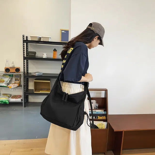 醇龙 时尚百搭纯色 尼龙 斜挎包 男女同款情侣款 多色