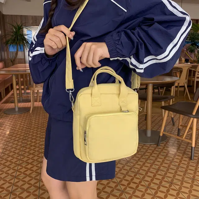 醇龙  尼龙女生多色透明斜挎单肩包外出简约休闲背包