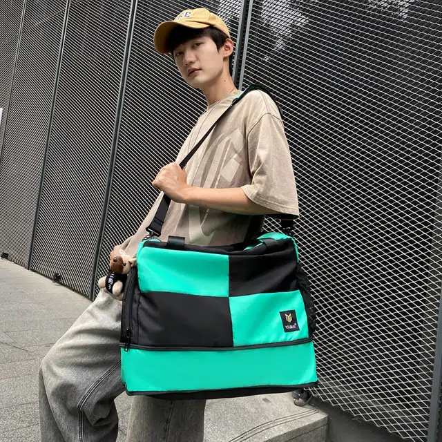 醇龙 大容量干湿分离时尚 尼龙 单肩包 男女同款情侣款 黑/红/黄/卡其/青绿/军绿/粉