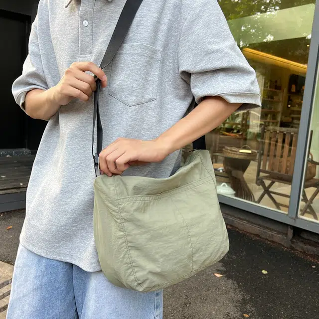 醇龙  简约休闲学生百搭时尚 单肩包斜挎包 尼龙 男女同款情侣款 多色