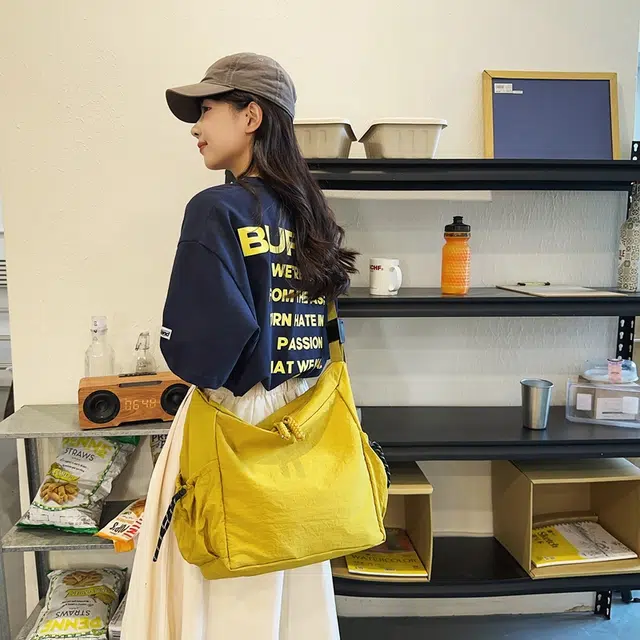醇龙 时尚百搭纯色 尼龙 斜挎包 男女同款情侣款 多色