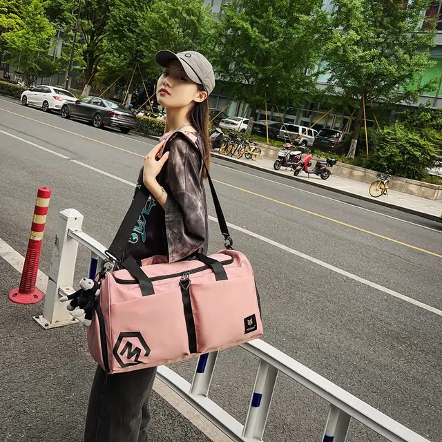 醇龙 多口袋 大容量 干湿分离 尼龙布 单肩斜挎旅行包 常规 男女同款情侣款 黑/卡其/粉/黄/红/青绿/蓝/军绿