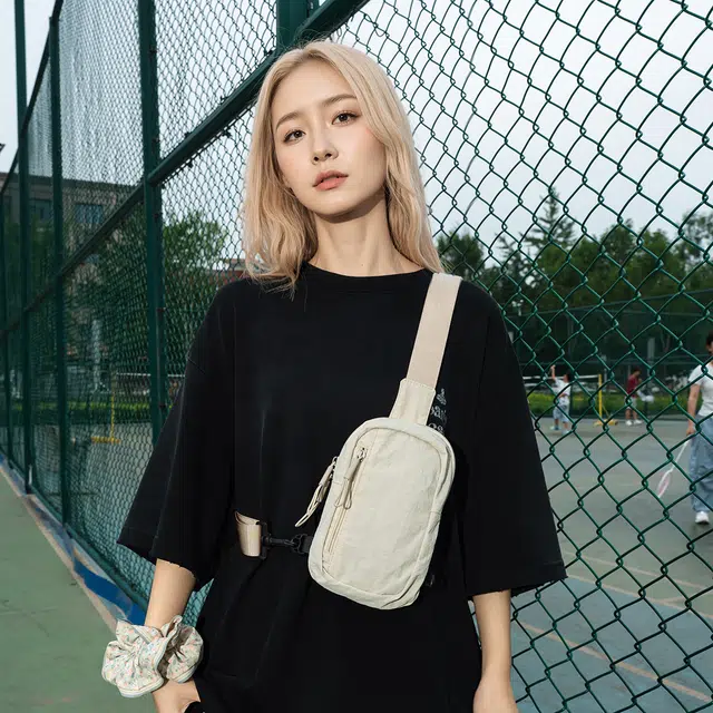 茵初 时尚轻便简约纯色 尼龙 胸包 男女同款情侣款 多色