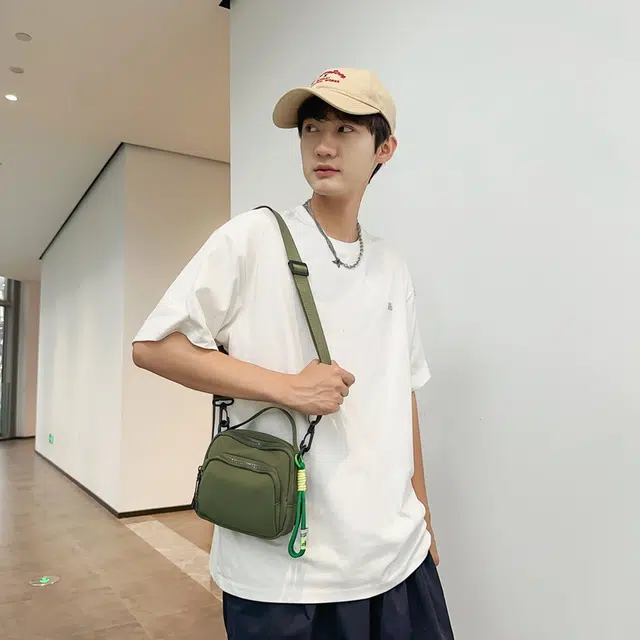 醇龙 森系出游逛街便捷日系百搭 尼龙 斜挎包 男女同款情侣款 多色
