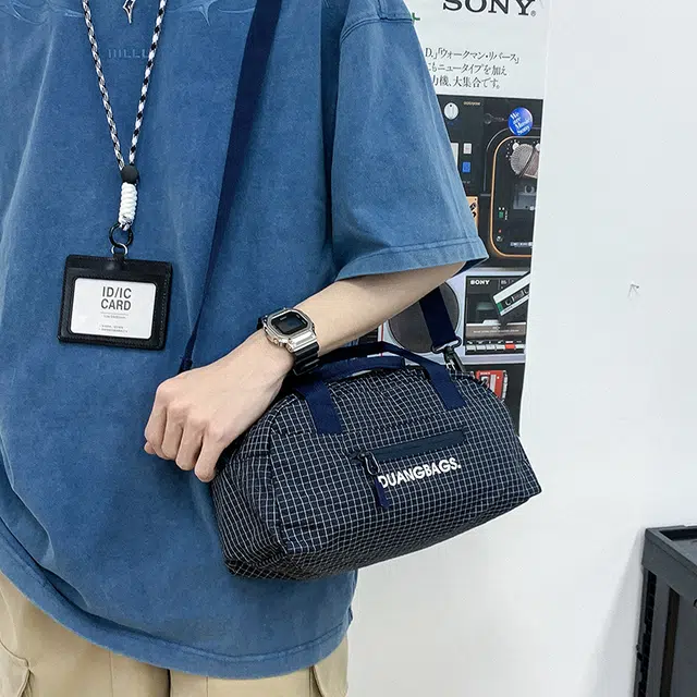 茵初 轻便日系百搭通勤多功能 尼龙 波士顿包手提包 男女同款情侣款 多色