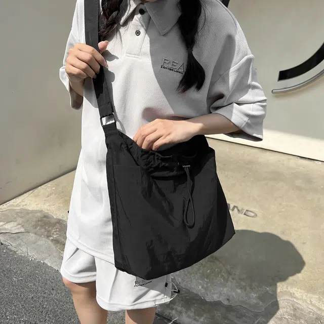 醇龙   尼龙女生多色休闲大包包时尚单肩包大容量上课通勤斜挎包