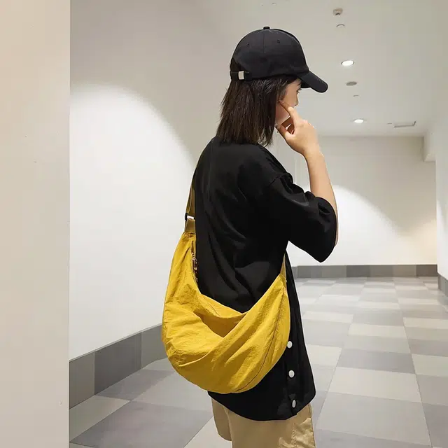 醇龙 轻便休闲简约纯色 尼龙 斜挎包 男女同款情侣款 多色