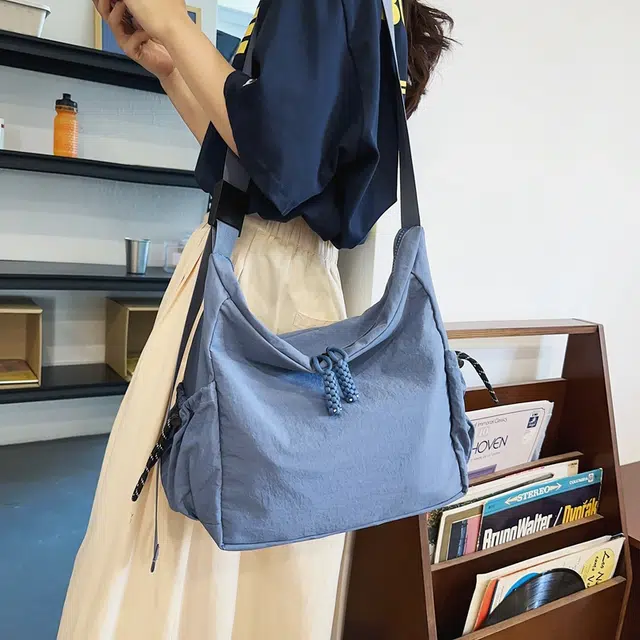醇龙 时尚百搭纯色 尼龙 斜挎包 男女同款情侣款 多色