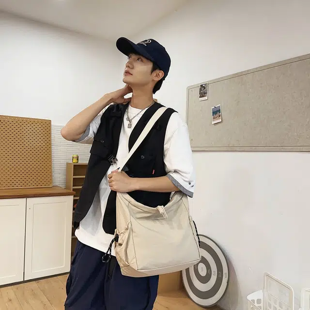 醇龙 时尚百搭纯色 尼龙 斜挎包 男女同款情侣款 多色