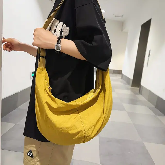 醇龙 轻便休闲简约纯色 尼龙 斜挎包 男女同款情侣款 多色