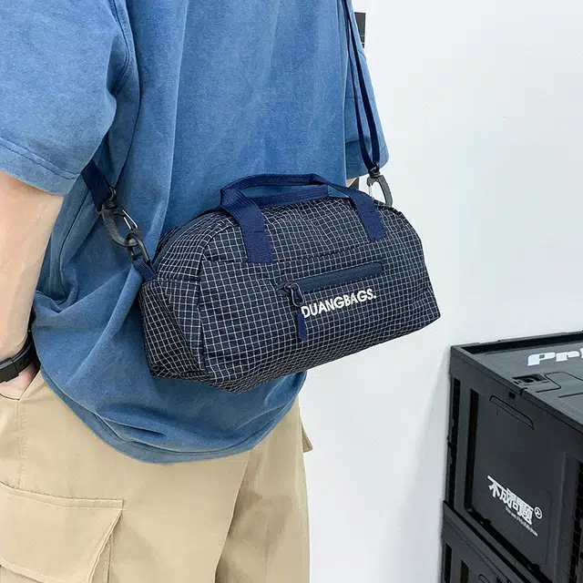 茵初 轻便日系百搭通勤多功能 尼龙 波士顿包手提包 男女同款情侣款 多色