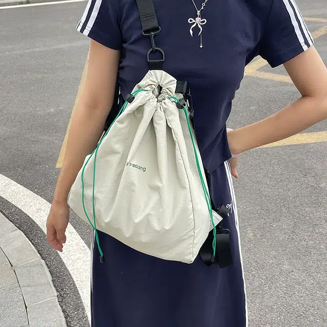 茵初 轻便运动抽绳背包户外旅行登山包旅游 尼龙 双肩包 常规 男女同款情侣款 多色