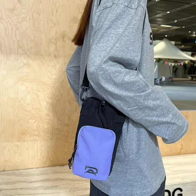 茵初 时尚潮流百搭 复合布 斜挎单肩包 常规 男女同款情侣款 多色