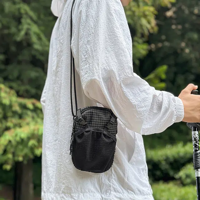 醇龙 户外水杯包轻量化斜挎包手机包运动登山 尼龙 单肩包 常规 男女同款情侣款 多色