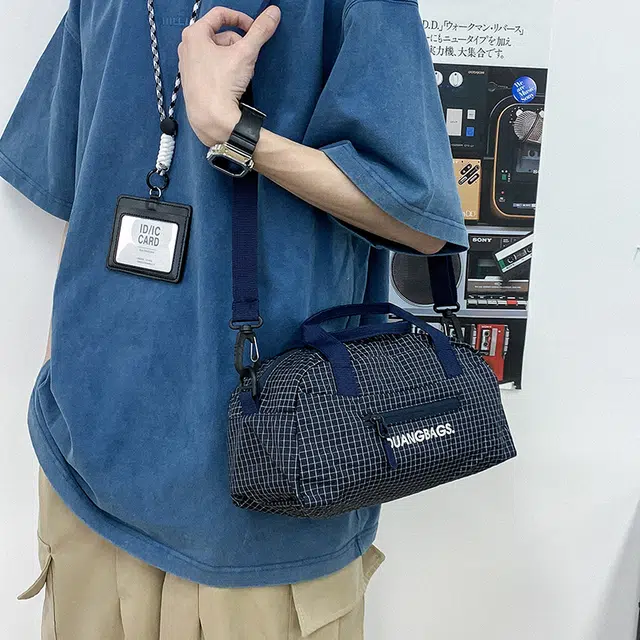 茵初 轻便日系百搭通勤多功能 尼龙 波士顿包手提包 男女同款情侣款 多色