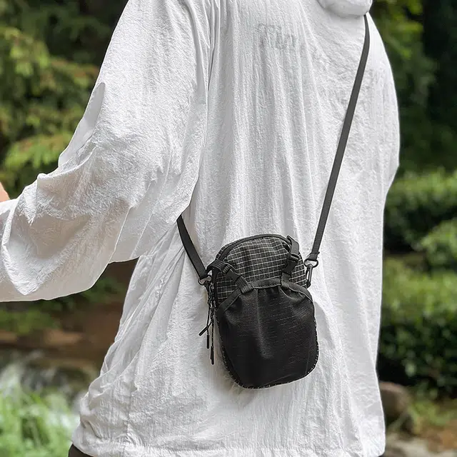 醇龙 户外水杯包轻量化斜挎包手机包运动登山 尼龙 单肩包 常规 男女同款情侣款 多色