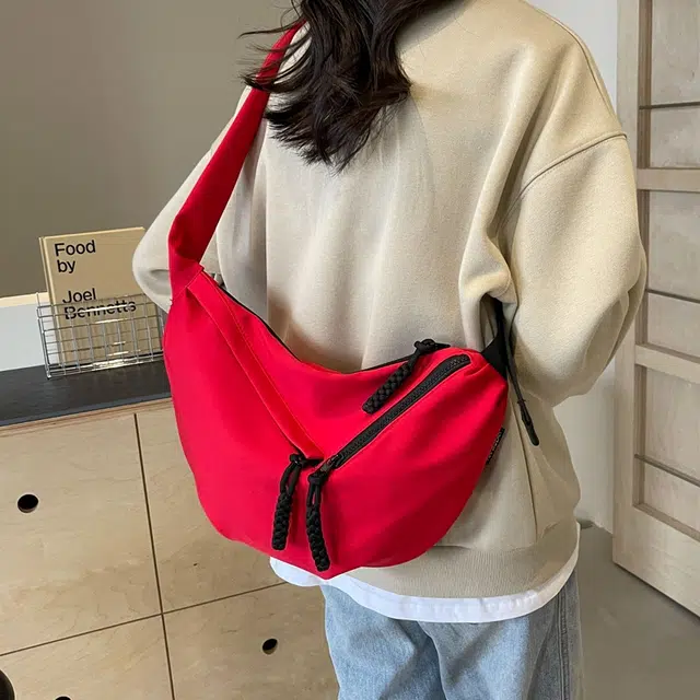 醇龙 时尚百搭日常 尼龙布 单肩斜挎包 常规 男女同款情侣款 黑/白/卡其/红