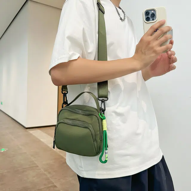 醇龙 森系出游逛街便捷日系百搭 尼龙 斜挎包 男女同款情侣款 多色
