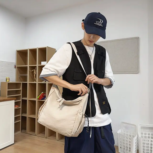 醇龙 时尚百搭纯色 尼龙 斜挎包 男女同款情侣款 多色
