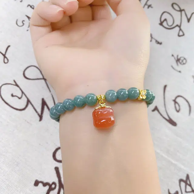 【柿柿如意】 翡丽翠 平安顺遂 新中式翡翠创意玛瑙 好运连连 平安顺遂国潮轻奢小众气质百搭简约风高级感#好运 豆种 手串 女款
