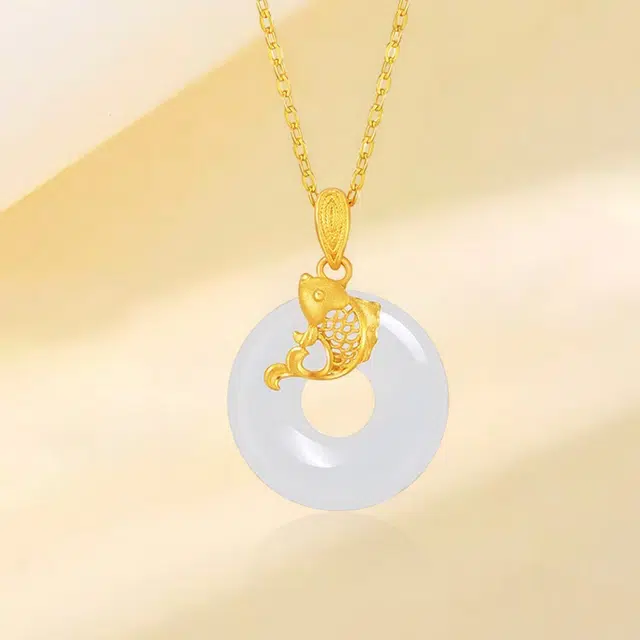 赛菲尔 锦鲤 年年有余 招财转运 足金 和田玉项链 男女同款情侣款 白玉