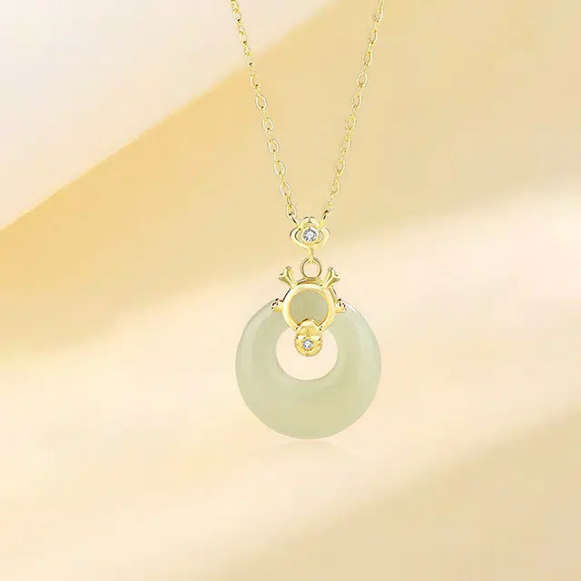 S925