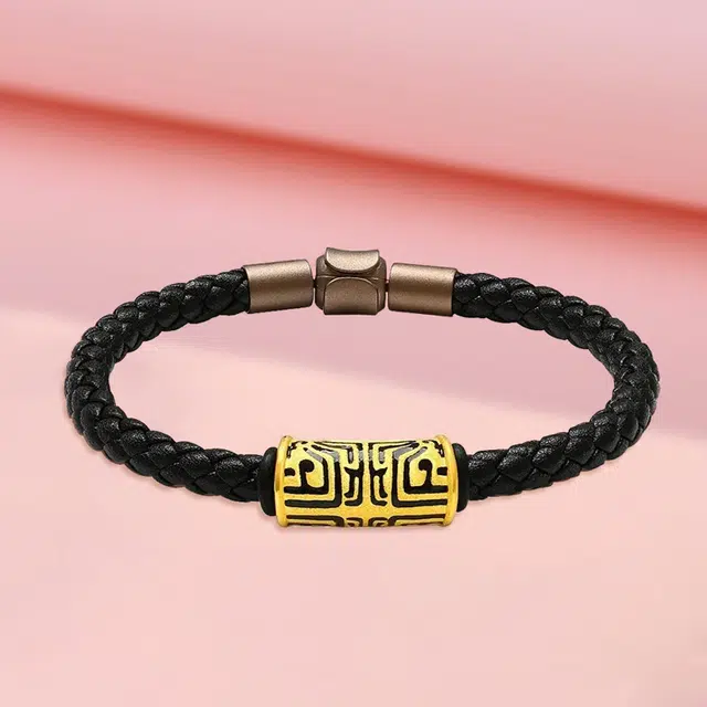 999