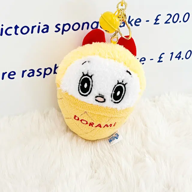 x DoraemonA 10cm