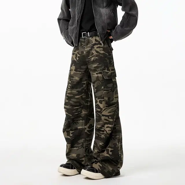 BLACK AT hiphop