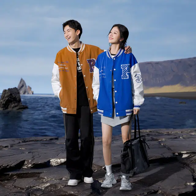 字母印花袖子拼接拼色宽松休闲开衫棒球服 通用