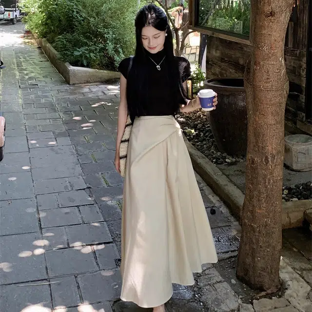 依钗 多风格融合的短袖上衣与半身裙夏季时尚穿搭裙装套装 女款