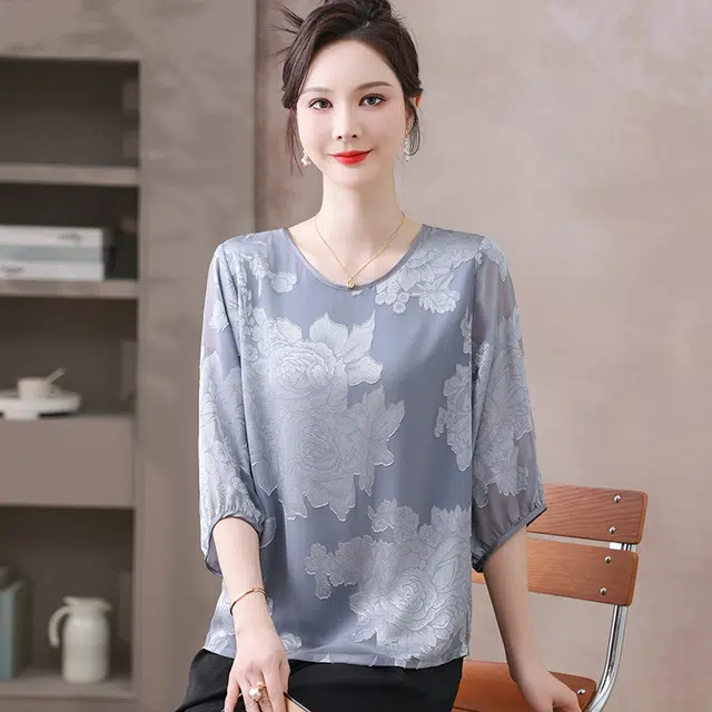 PIERRE CARDIN T