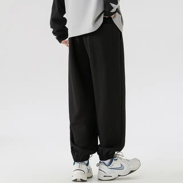 TEN MIRO