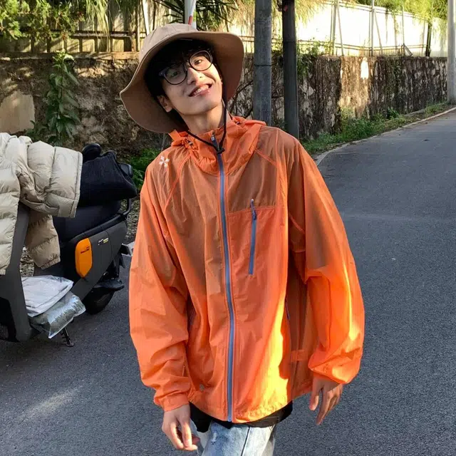 TEN MIRO