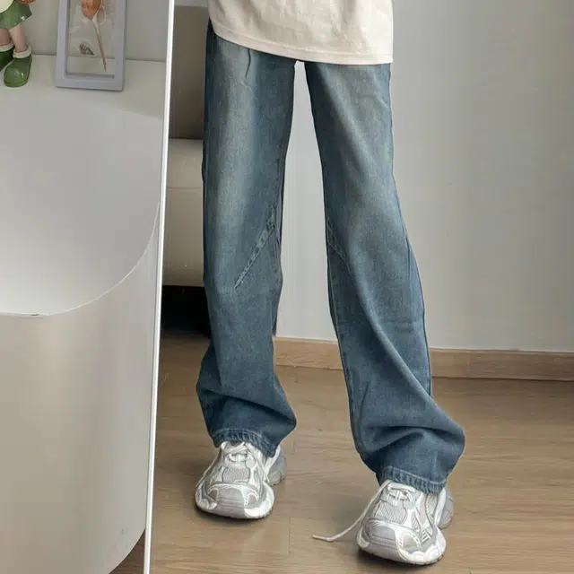 TEN MIRO