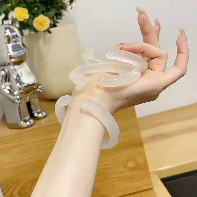 周百福 猫爪 好运喵喵猫爪实心开口可调节白月光时尚甜美设计可爱猫爪 玉髓 手镯 男女同款情侣款