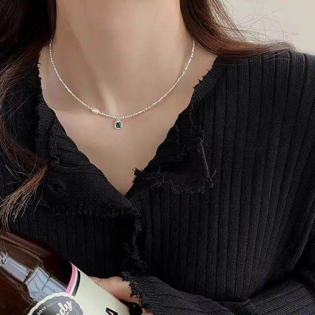 S925