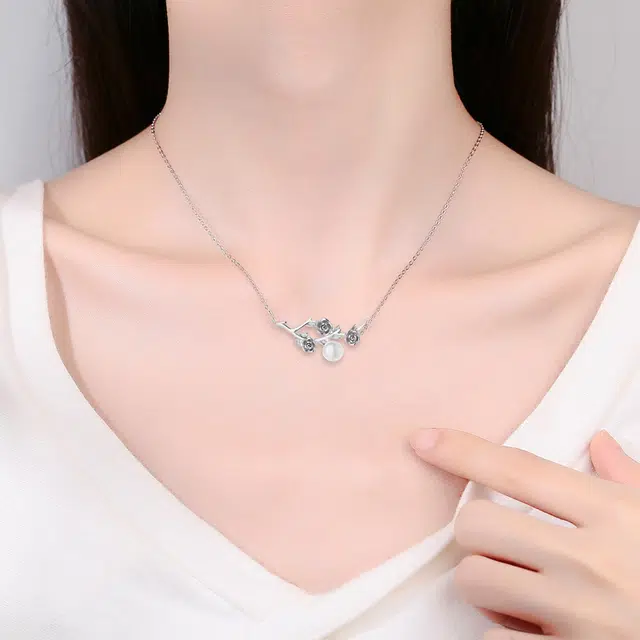 S925