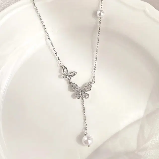 贝诗珠宝 蝴蝶流苏 轻奢小众新款锁骨链 设计感时尚 淡水珍珠 珍珠项链 女款