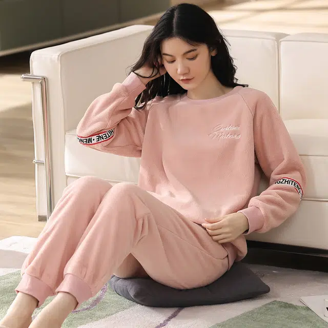 歌倩雅 保暖细密柔顺长袖长裤睡衣套装 女款 图片色