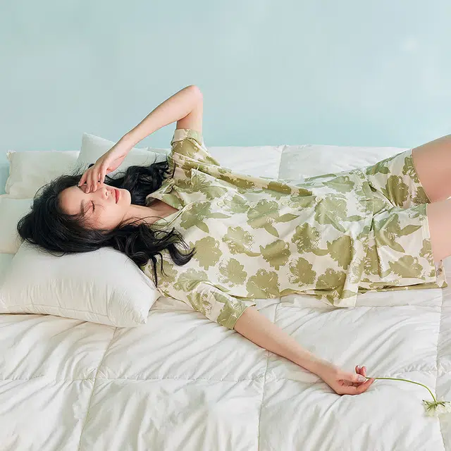 歌倩雅 凉感型时尚高级感短袖三分裤睡衣套装 女款 图色