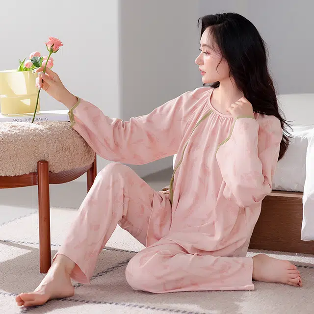 歌倩雅 简约国风长袖上衣大码休闲长裤家居服睡衣套装 女款 图片色