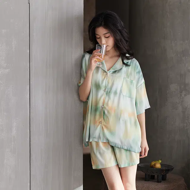 歌倩雅 薄款翻领短袖短裤睡衣套装 女款 淡绿色