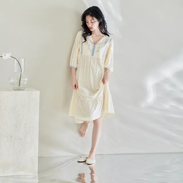 歌倩雅 简约亲肤舒适透气休闲可外穿五分袖睡裙 女款 杏色