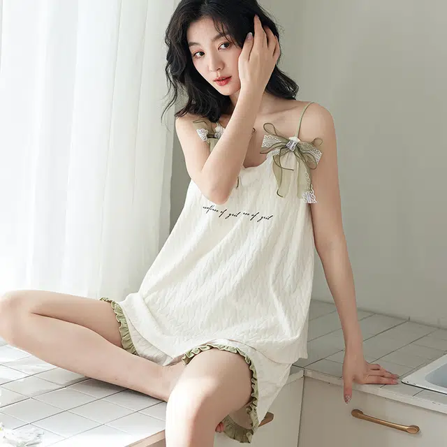 歌倩雅 自带胸垫无袖套头吊带上衣舒适松紧短裤睡衣套装 女款 白色